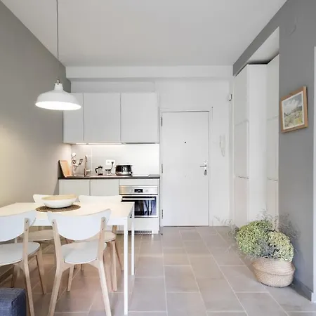 Lovely And Cozy Flat 5 Min From The Metro Apartman