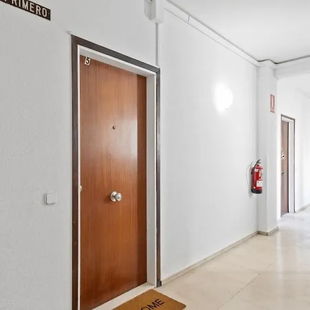 Lovely And Cozy Flat 5 Min From The Metro